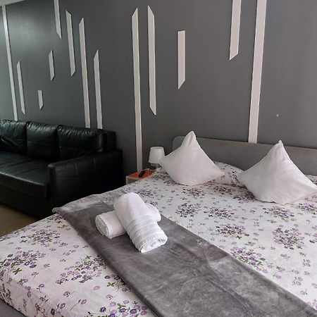 Optimus Comfort Valencia Bagian luar foto