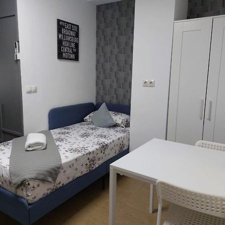 Optimus Comfort Valencia Bagian luar foto