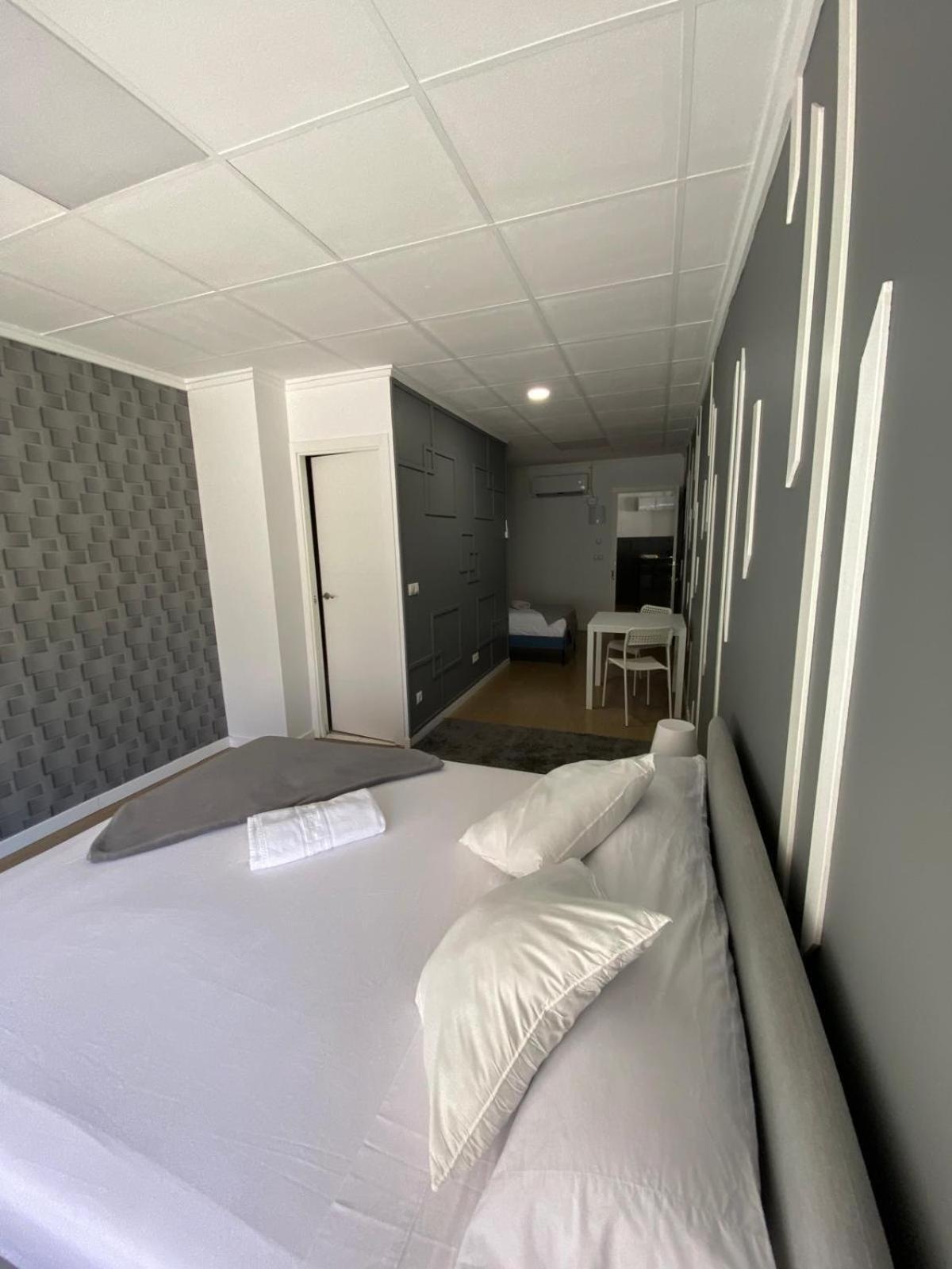 Optimus Comfort Valencia Bagian luar foto