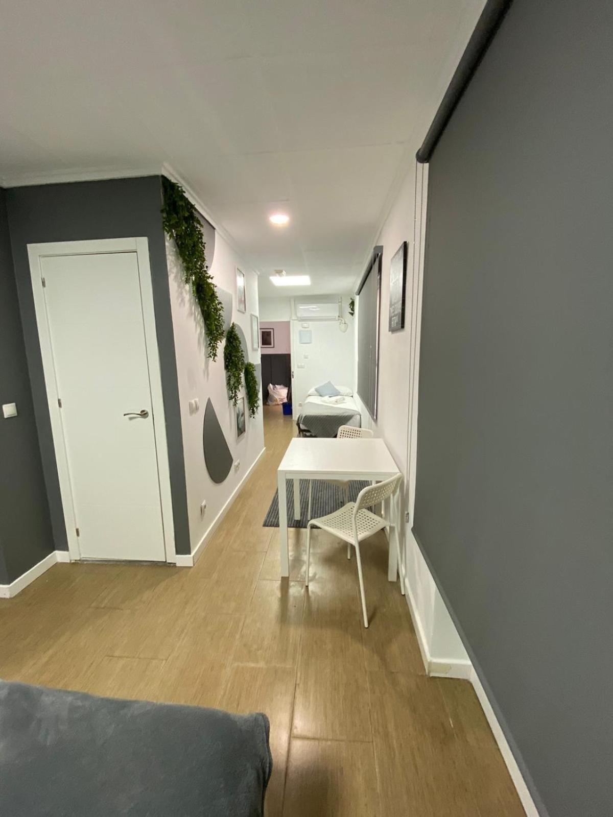 Optimus Comfort Valencia Bagian luar foto