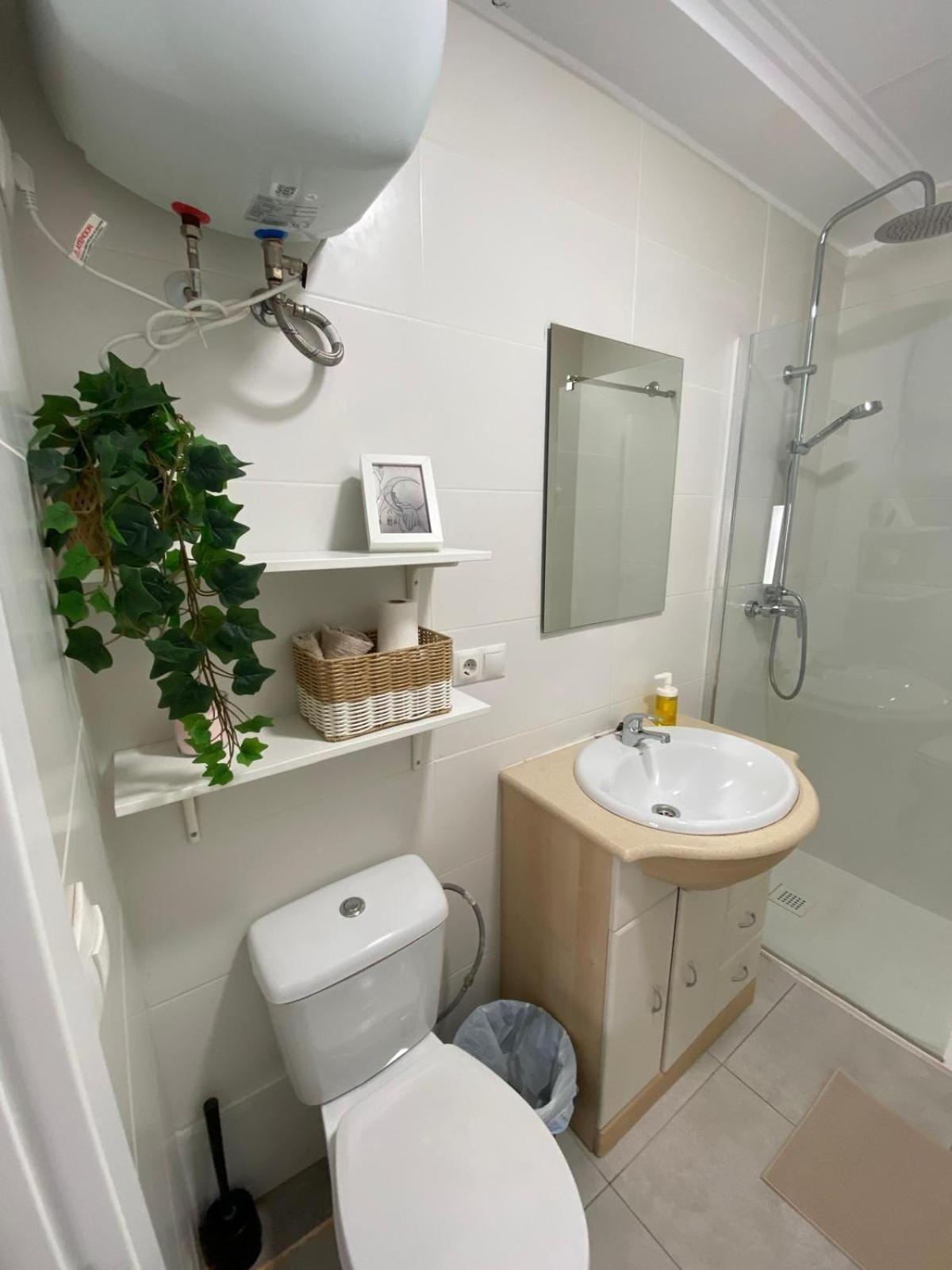 Optimus Comfort Valencia Bagian luar foto