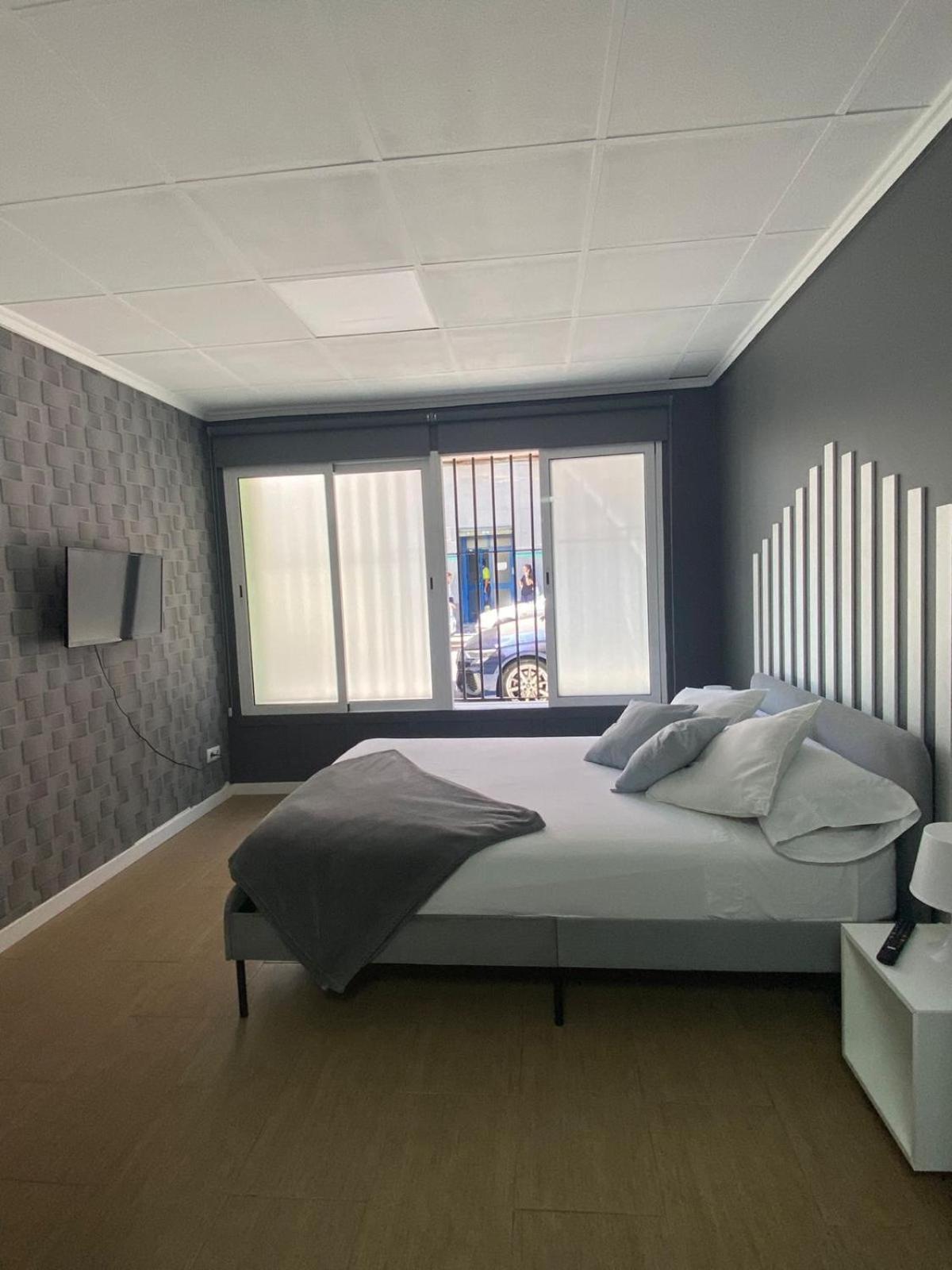 Optimus Comfort Valencia Bagian luar foto