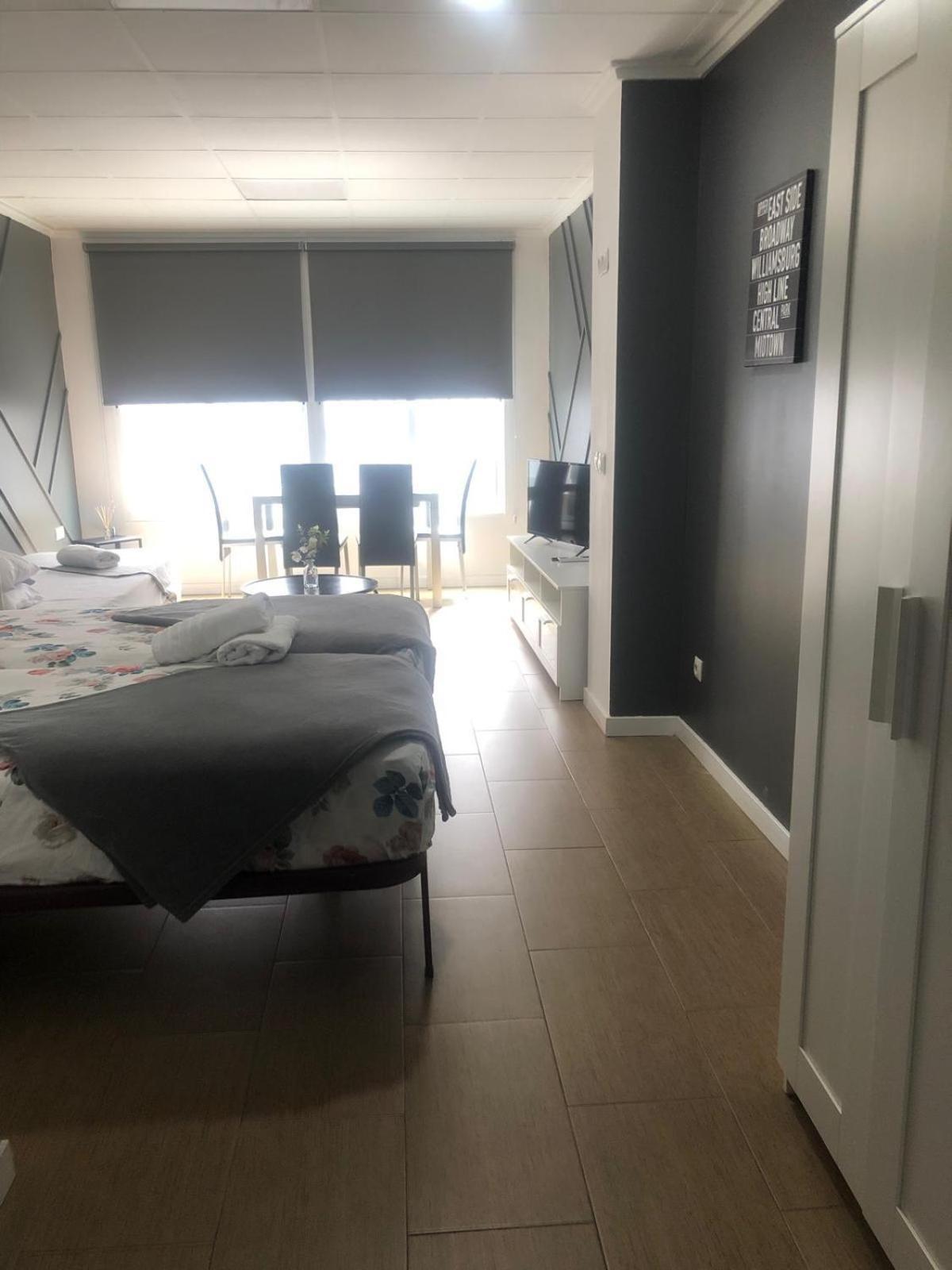 Optimus Comfort Valencia Bagian luar foto