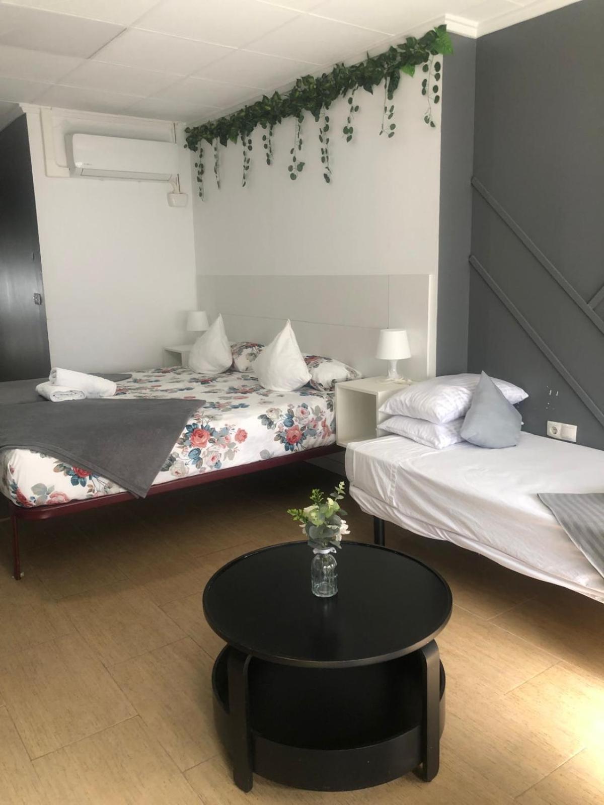 Optimus Comfort Valencia Bagian luar foto